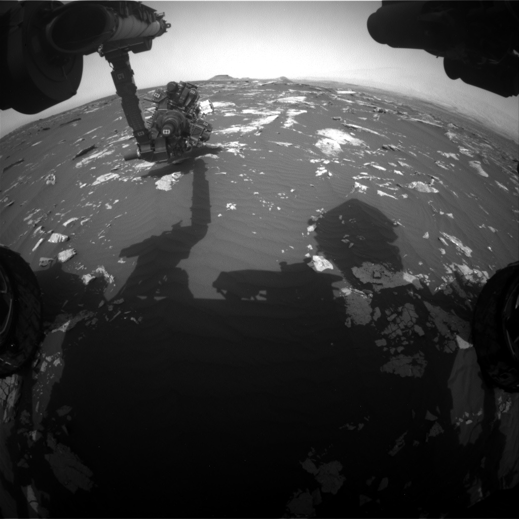Nasa's Mars rover Curiosity acquired this image using its Front Hazard Avoidance Camera (Front Hazcam) on Sol 1644, at drive 3076, site number 61