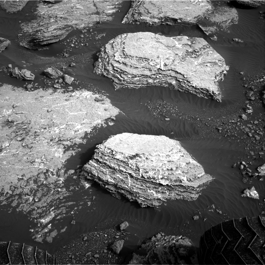 Nasa's Mars rover Curiosity acquired this image using its Right Navigation Camera on Sol 1645, at drive 3226, site number 61