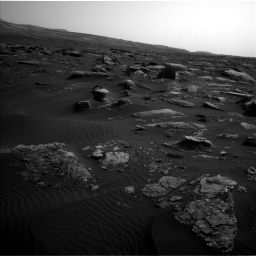 Nasa's Mars rover Curiosity acquired this image using its Left Navigation Camera on Sol 1648, at drive 102, site number 62