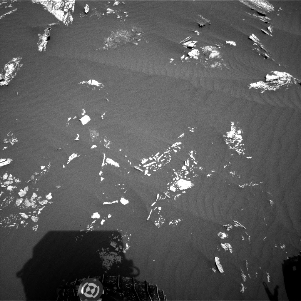Nasa's Mars rover Curiosity acquired this image using its Left Navigation Camera on Sol 1660, at drive 444, site number 62