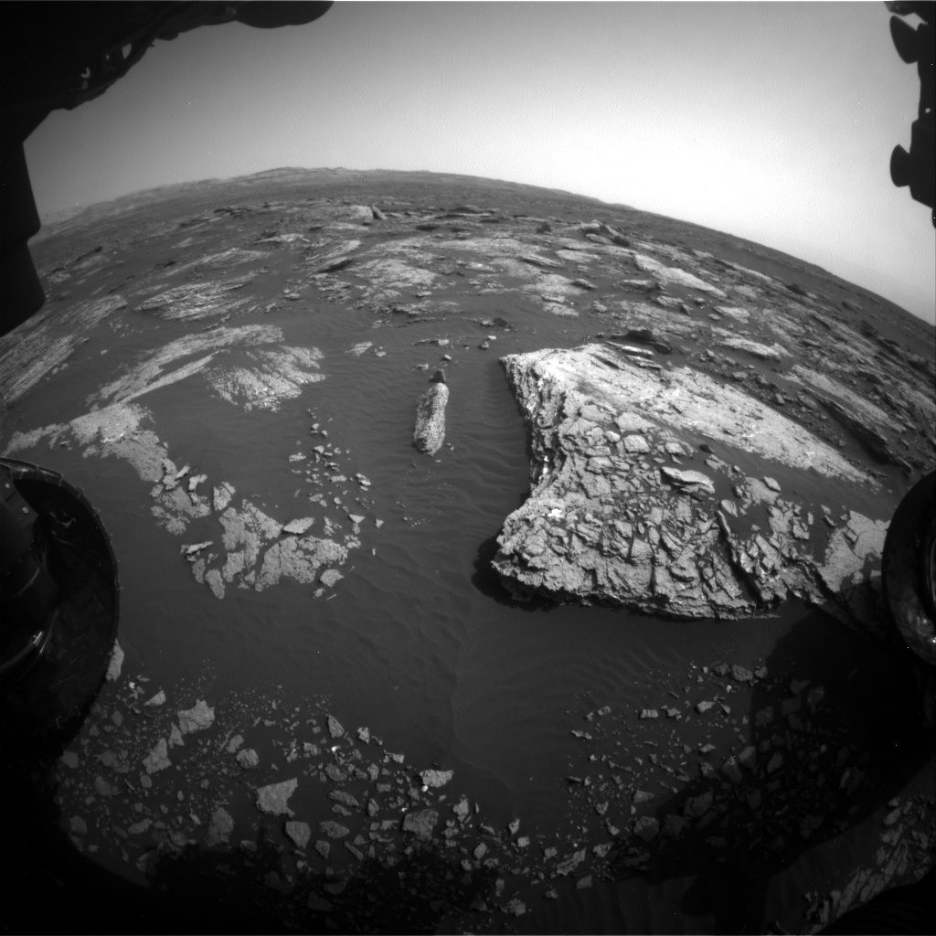 Nasa's Mars rover Curiosity acquired this image using its Front Hazard Avoidance Camera (Front Hazcam) on Sol 1662, at drive 660, site number 62
