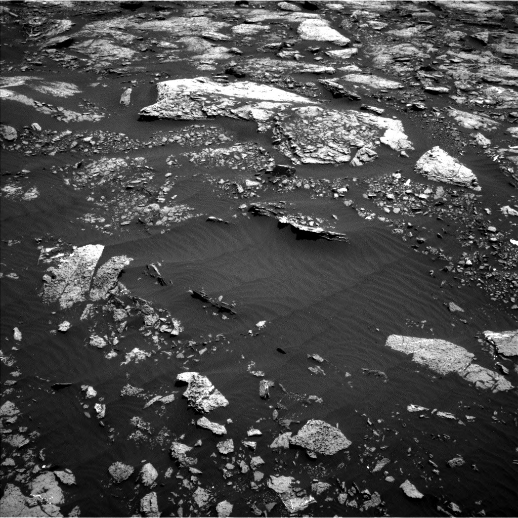 Nasa's Mars rover Curiosity acquired this image using its Left Navigation Camera on Sol 1662, at drive 624, site number 62