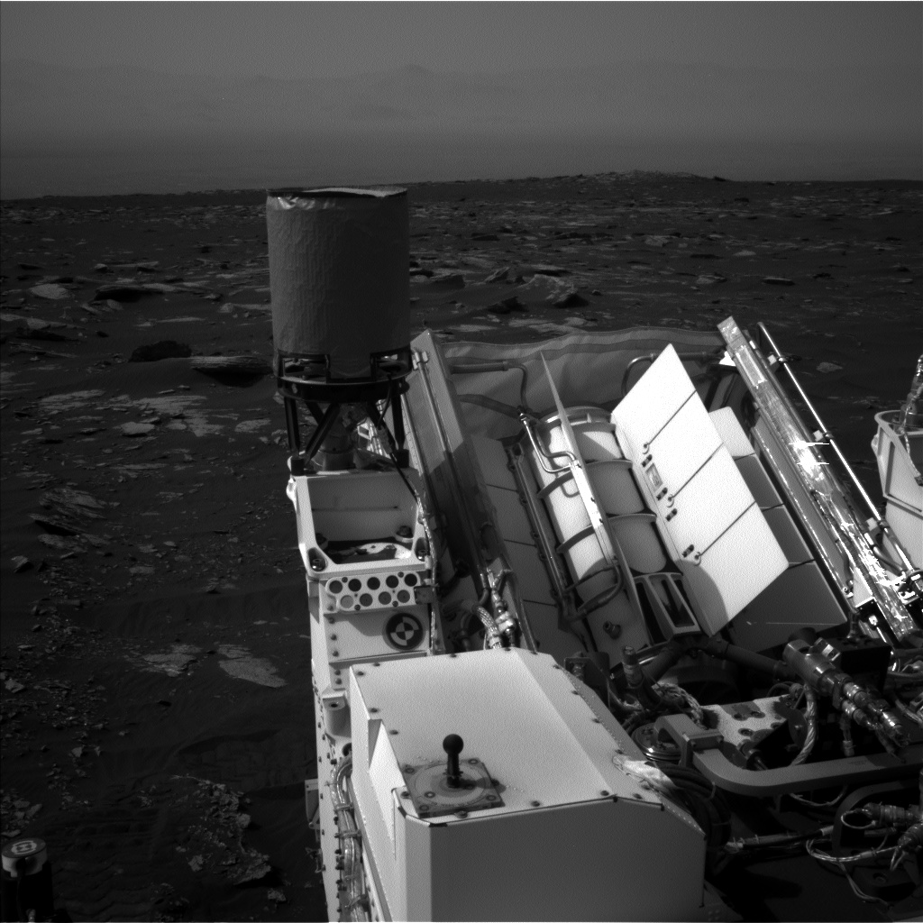 Nasa's Mars rover Curiosity acquired this image using its Left Navigation Camera on Sol 1664, at drive 690, site number 62