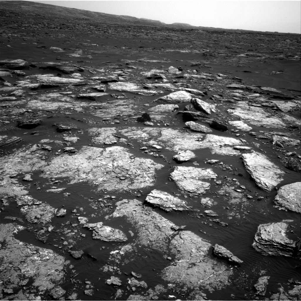 Nasa's Mars rover Curiosity acquired this image using its Right Navigation Camera on Sol 1664, at drive 690, site number 62