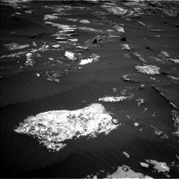 Nasa's Mars rover Curiosity acquired this image using its Left Navigation Camera on Sol 1669, at drive 882, site number 62