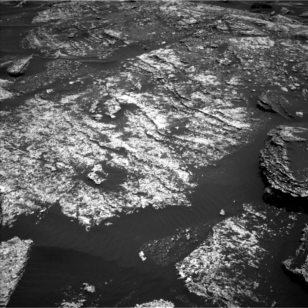 Nasa's Mars rover Curiosity acquired this image using its Left Navigation Camera on Sol 1669, at drive 1044, site number 62