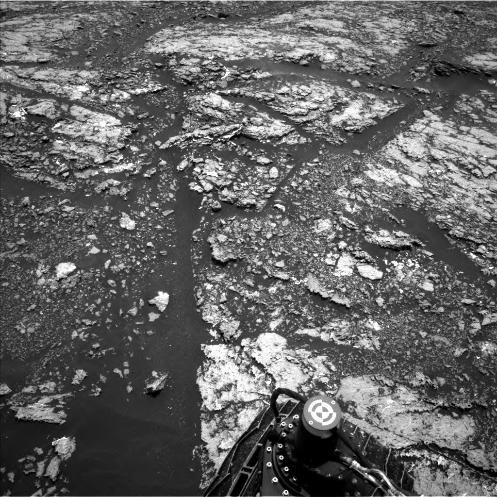 Nasa's Mars rover Curiosity acquired this image using its Left Navigation Camera on Sol 1669, at drive 1080, site number 62