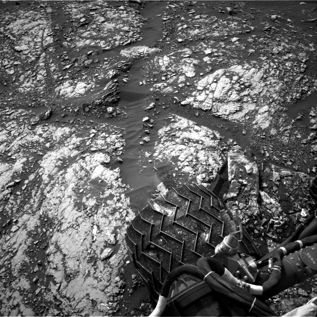 Nasa's Mars rover Curiosity acquired this image using its Right Navigation Camera on Sol 1671, at drive 1140, site number 62