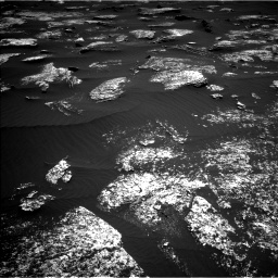 Nasa's Mars rover Curiosity acquired this image using its Left Navigation Camera on Sol 1672, at drive 1218, site number 62