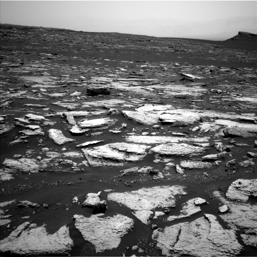 Nasa's Mars rover Curiosity acquired this image using its Left Navigation Camera on Sol 1673, at drive 1386, site number 62