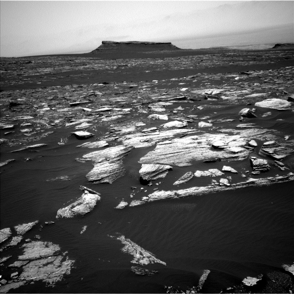 Nasa's Mars rover Curiosity acquired this image using its Left Navigation Camera on Sol 1676, at drive 1530, site number 62
