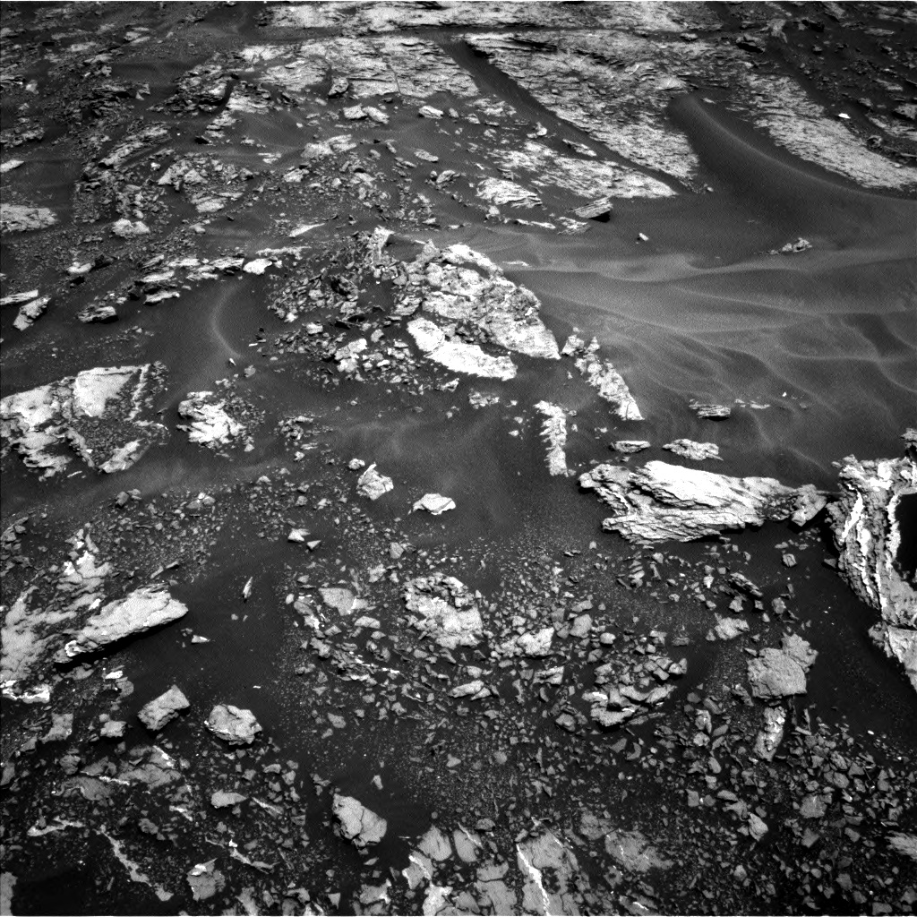 Nasa's Mars rover Curiosity acquired this image using its Left Navigation Camera on Sol 1679, at drive 2212, site number 62