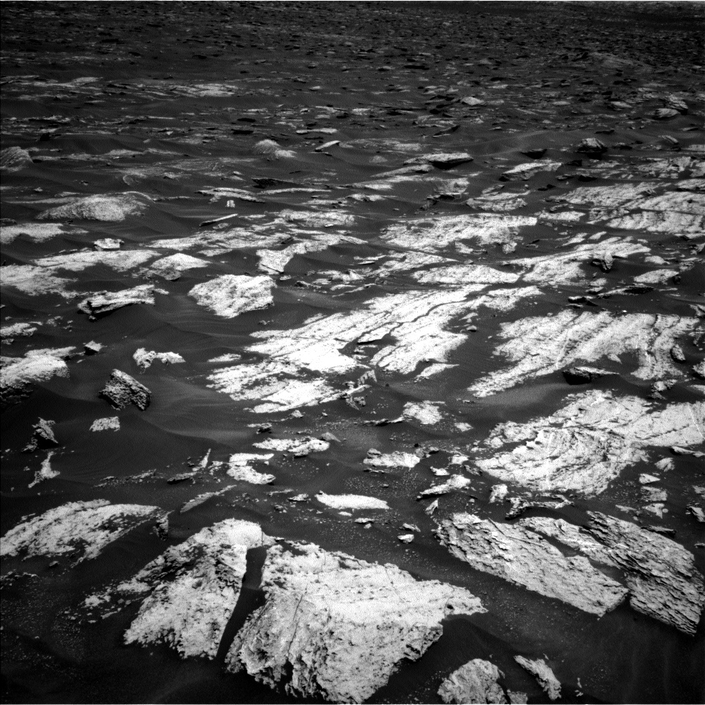 Nasa's Mars rover Curiosity acquired this image using its Left Navigation Camera on Sol 1680, at drive 2452, site number 62