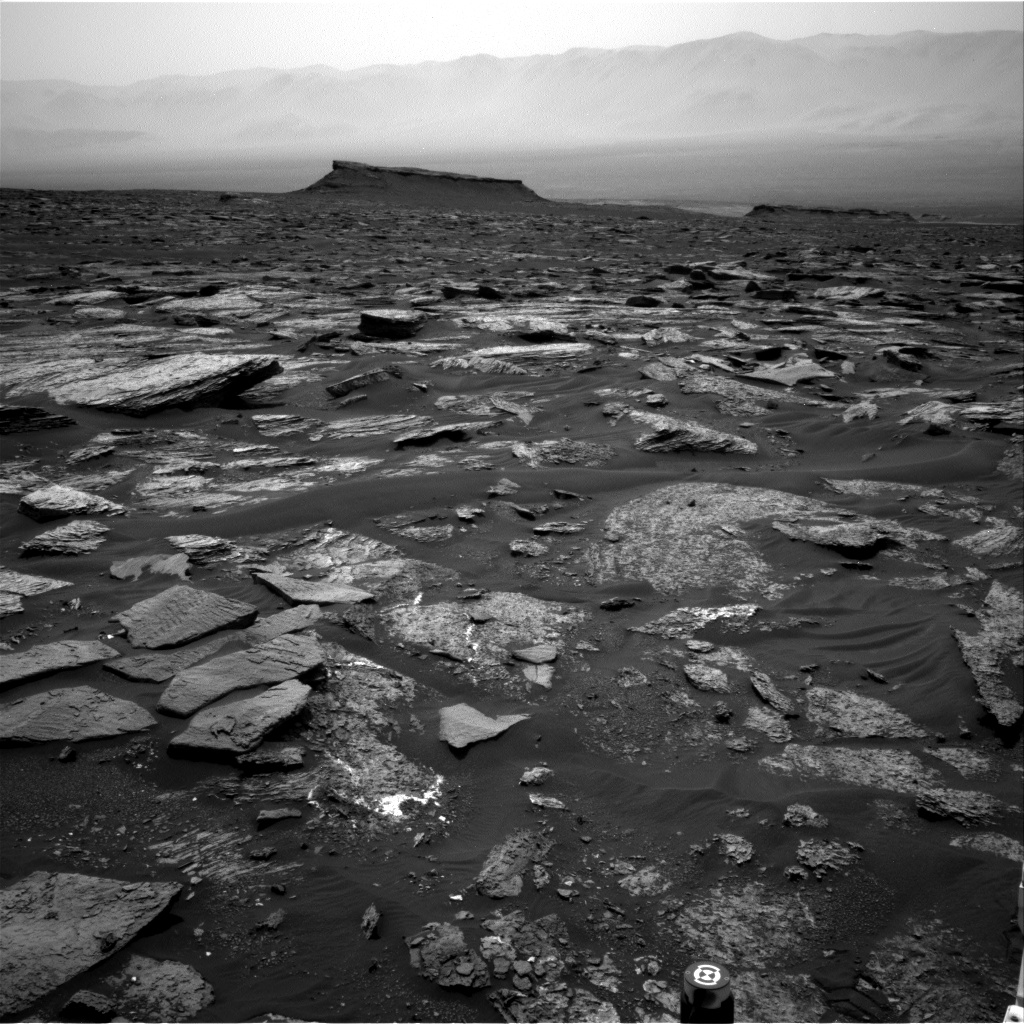Nasa's Mars rover Curiosity acquired this image using its Right Navigation Camera on Sol 1686, at drive 3350, site number 62