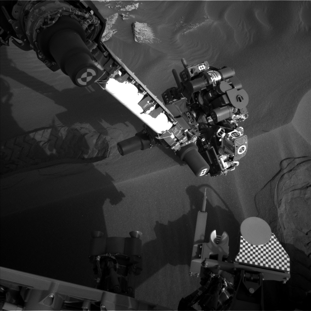 Nasa's Mars rover Curiosity acquired this image using its Left Navigation Camera on Sol 1687, at drive 3350, site number 62