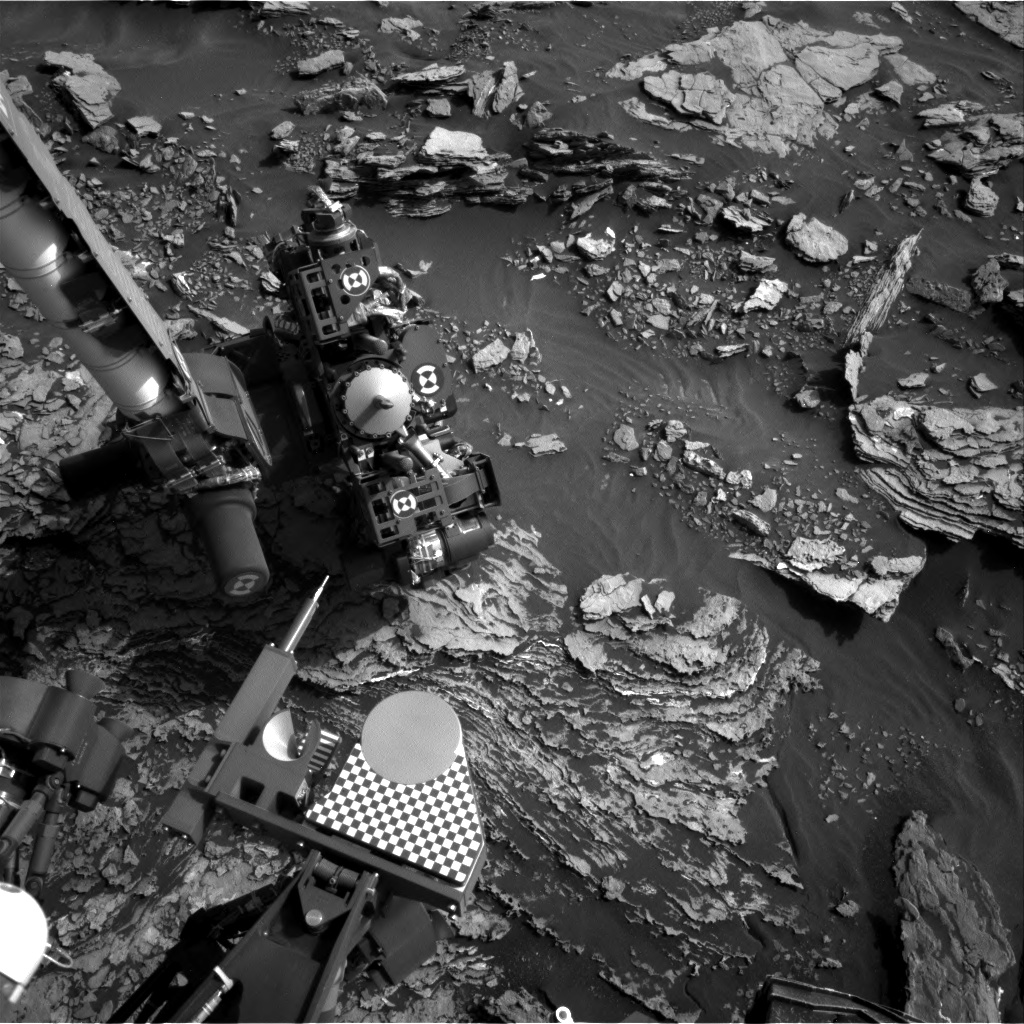 Nasa's Mars rover Curiosity acquired this image using its Right Navigation Camera on Sol 1692, at drive 100, site number 63