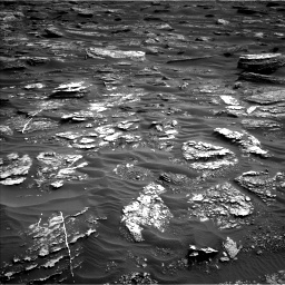 Nasa's Mars rover Curiosity acquired this image using its Left Navigation Camera on Sol 1698, at drive 922, site number 63