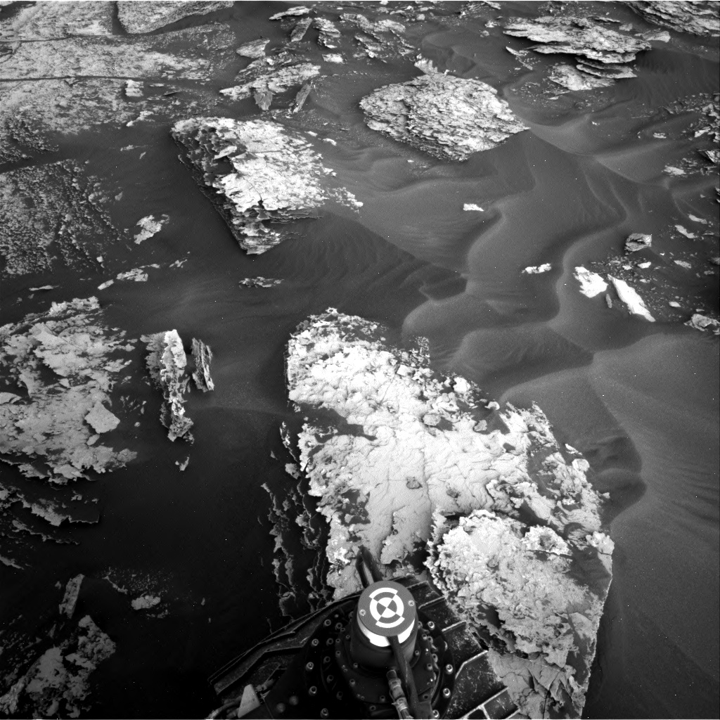 Nasa's Mars rover Curiosity acquired this image using its Right Navigation Camera on Sol 1698, at drive 1150, site number 63