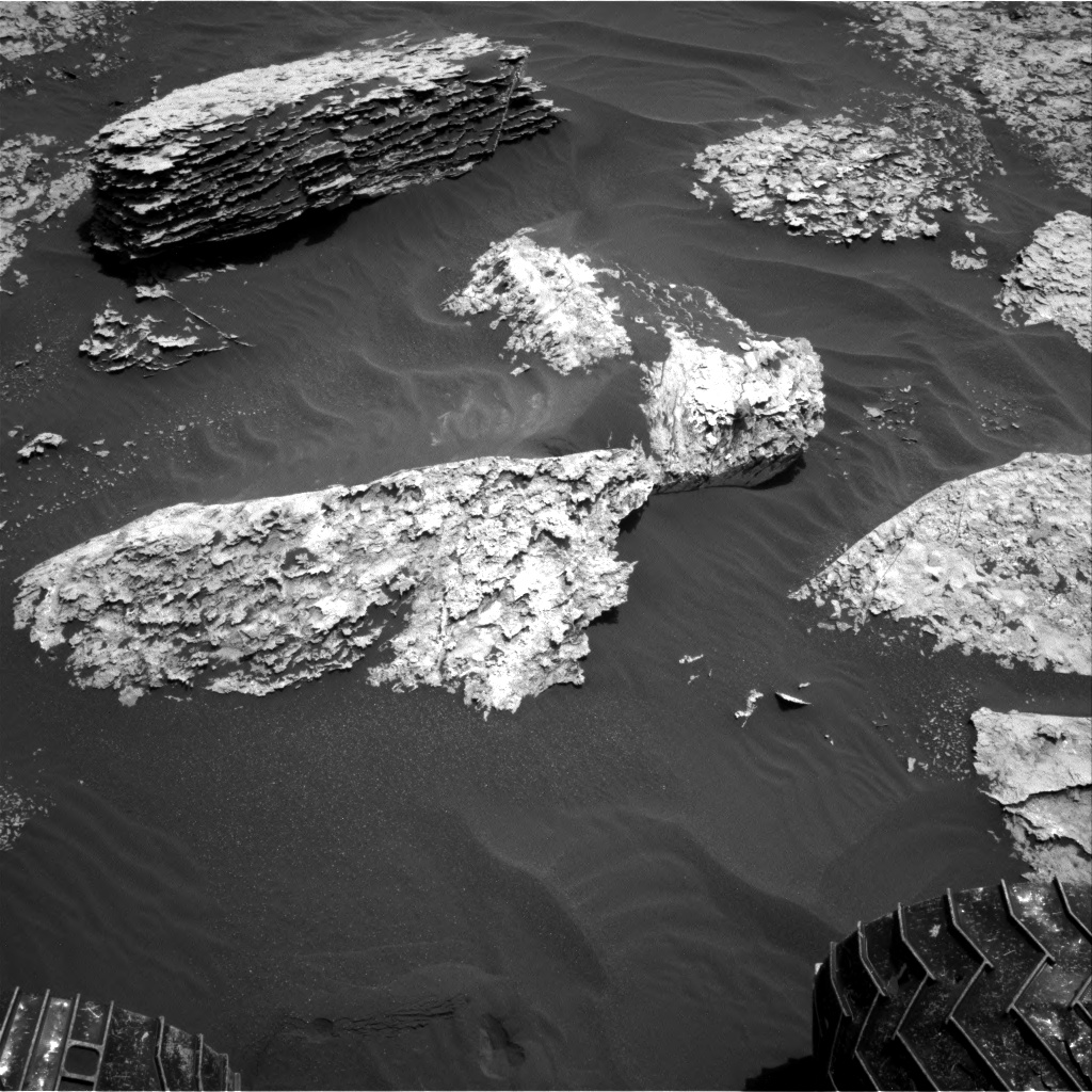 Nasa's Mars rover Curiosity acquired this image using its Right Navigation Camera on Sol 1711, at drive 2008, site number 63