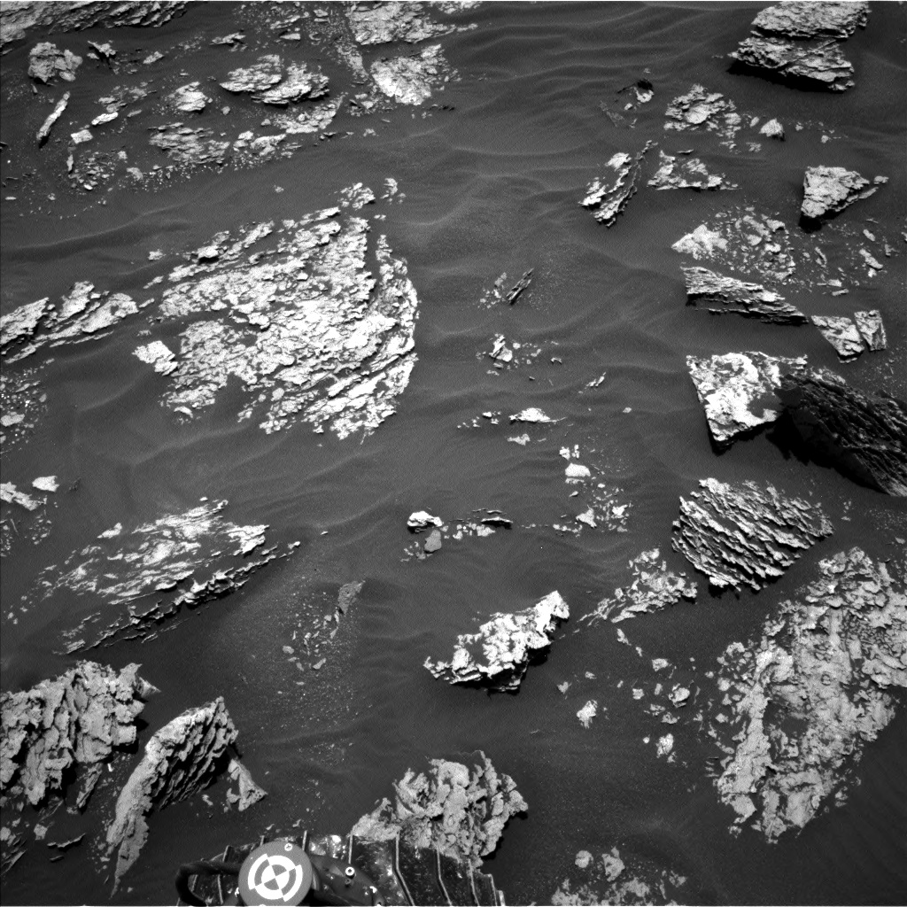Nasa's Mars rover Curiosity acquired this image using its Left Navigation Camera on Sol 1712, at drive 2086, site number 63