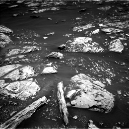 Nasa's Mars rover Curiosity acquired this image using its Left Navigation Camera on Sol 1721, at drive 3050, site number 63