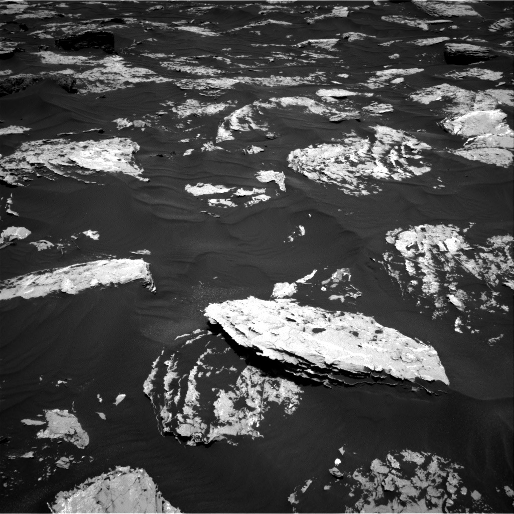 Nasa's Mars rover Curiosity acquired this image using its Right Navigation Camera on Sol 1724, at drive 3278, site number 63