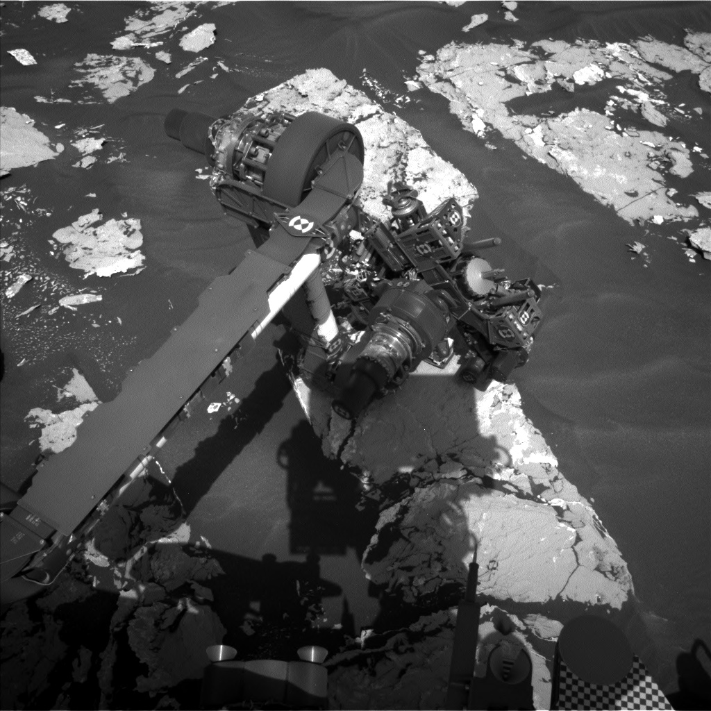 Nasa's Mars rover Curiosity acquired this image using its Left Navigation Camera on Sol 1725, at drive 3326, site number 63