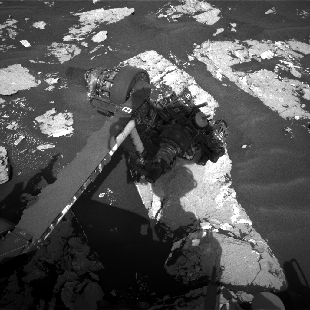 Nasa's Mars rover Curiosity acquired this image using its Left Navigation Camera on Sol 1725, at drive 3326, site number 63