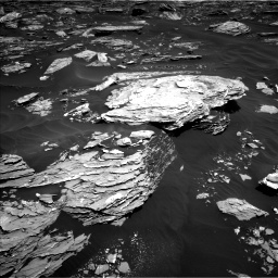 Nasa's Mars rover Curiosity acquired this image using its Left Navigation Camera on Sol 1726, at drive 3392, site number 63