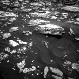 Nasa's Mars rover Curiosity acquired this image using its Left Navigation Camera on Sol 1727, at drive 186, site number 64