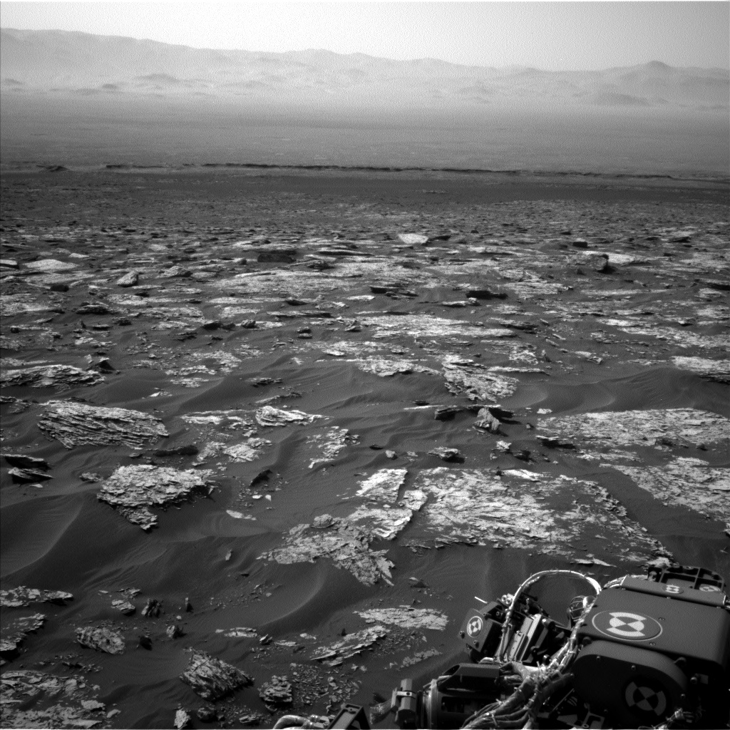 Nasa's Mars rover Curiosity acquired this image using its Left Navigation Camera on Sol 1728, at drive 420, site number 64