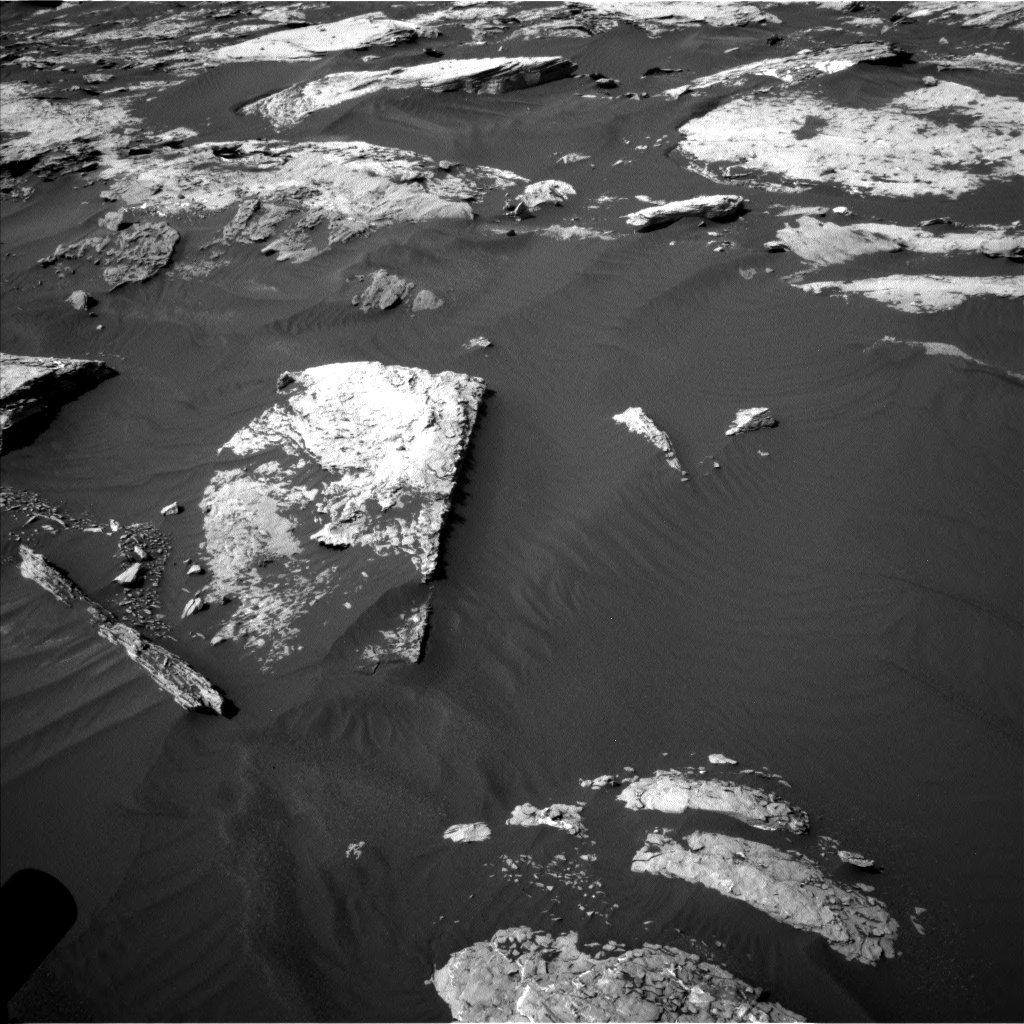Nasa's Mars rover Curiosity acquired this image using its Left Navigation Camera on Sol 1730, at drive 642, site number 64