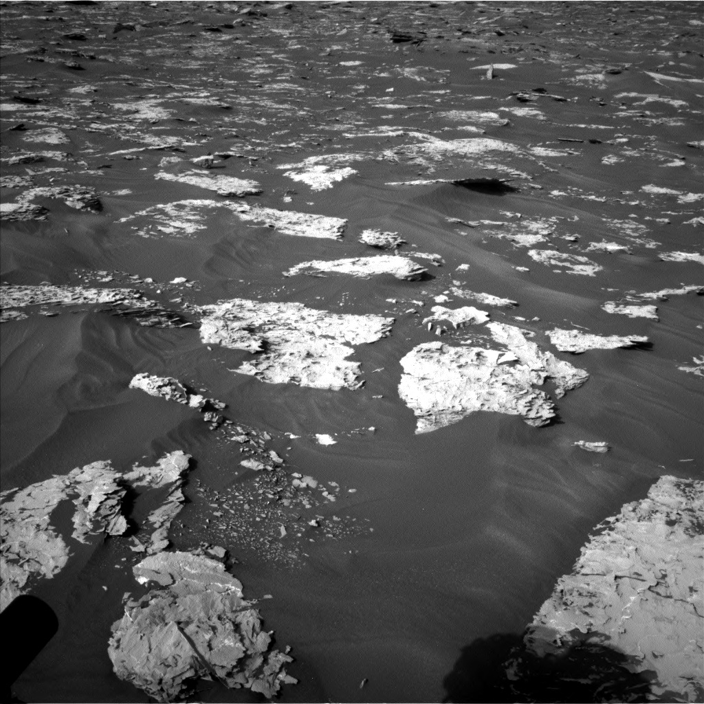 Nasa's Mars rover Curiosity acquired this image using its Left Navigation Camera on Sol 1732, at drive 810, site number 64