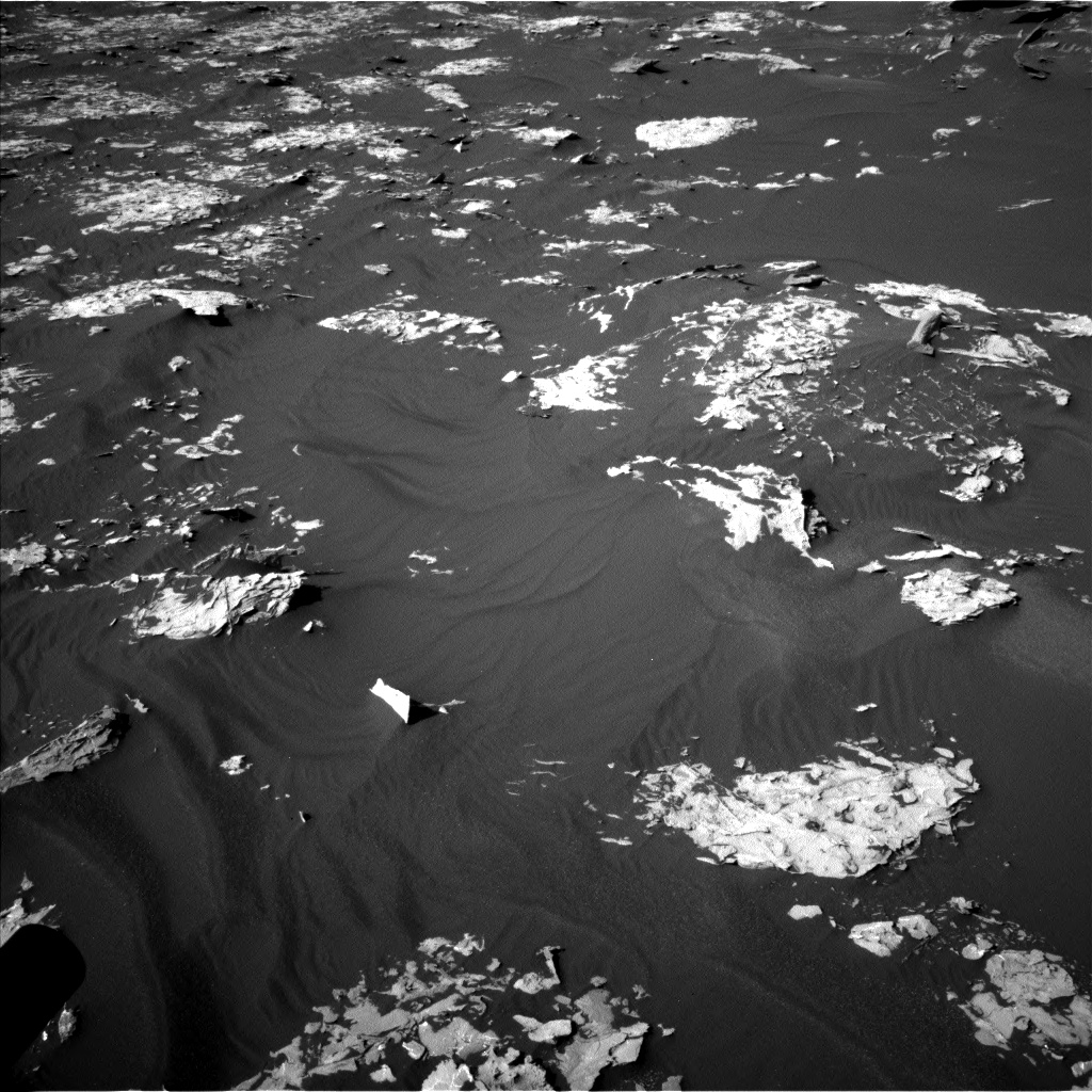 Nasa's Mars rover Curiosity acquired this image using its Left Navigation Camera on Sol 1734, at drive 942, site number 64