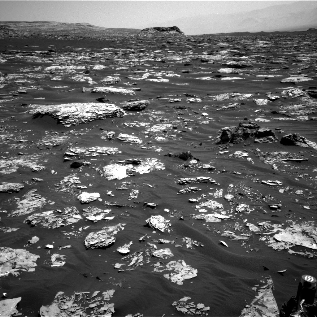 Nasa's Mars rover Curiosity acquired this image using its Right Navigation Camera on Sol 1737, at drive 1194, site number 64