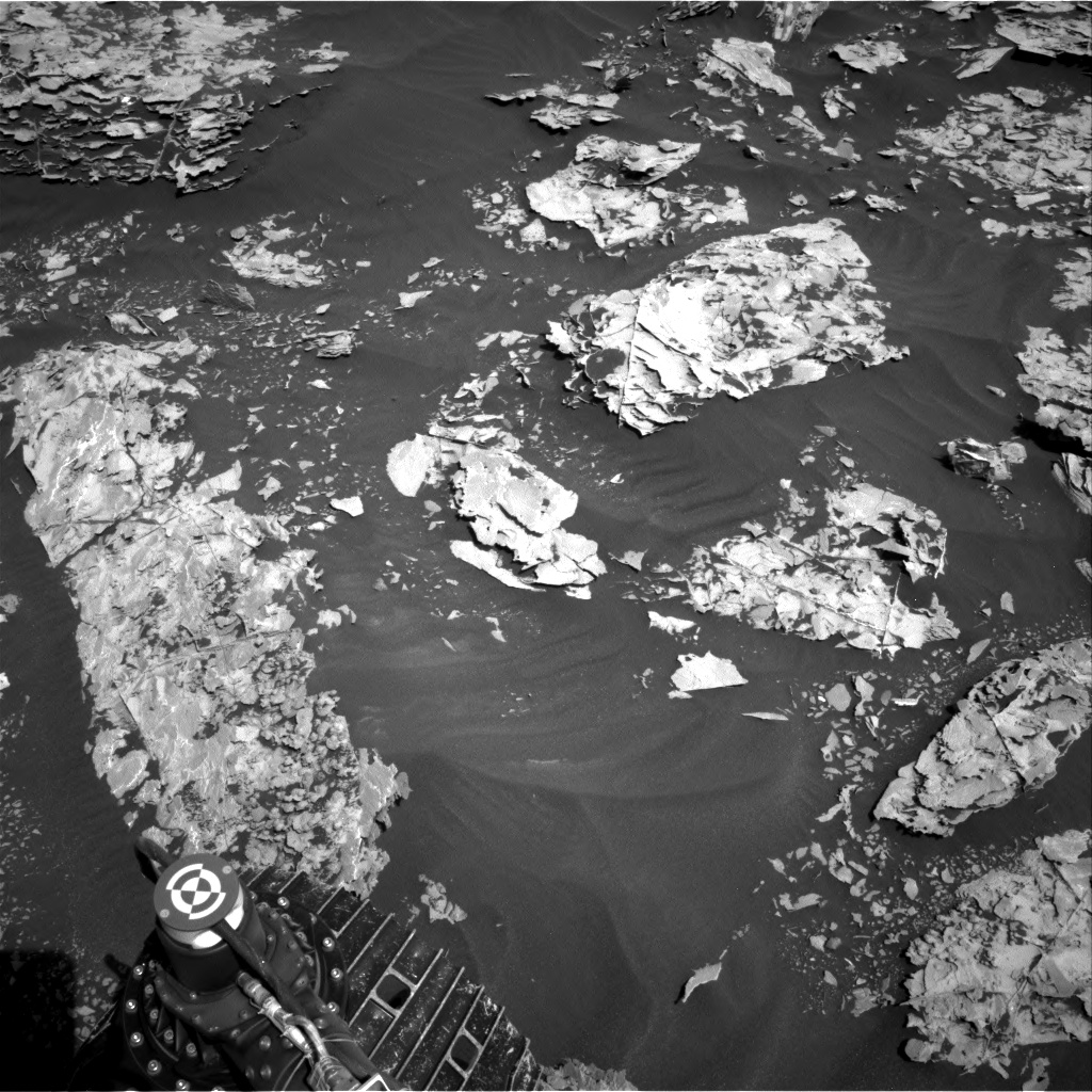 Nasa's Mars rover Curiosity acquired this image using its Right Navigation Camera on Sol 1737, at drive 1194, site number 64