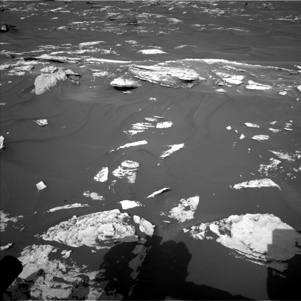 Nasa's Mars rover Curiosity acquired this image using its Left Navigation Camera on Sol 1739, at drive 1428, site number 64