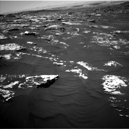 Nasa's Mars rover Curiosity acquired this image using its Left Navigation Camera on Sol 1747, at drive 1902, site number 64