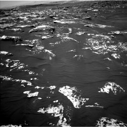 Nasa's Mars rover Curiosity acquired this image using its Left Navigation Camera on Sol 1747, at drive 1914, site number 64