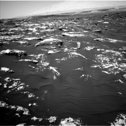 Nasa's Mars rover Curiosity acquired this image using its Left Navigation Camera on Sol 1747, at drive 1920, site number 64
