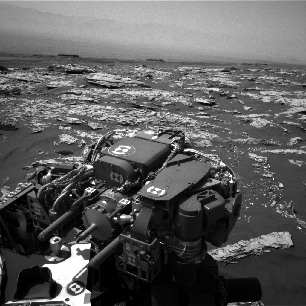 Nasa's Mars rover Curiosity acquired this image using its Right Navigation Camera on Sol 1747, at drive 1980, site number 64