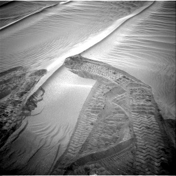 Nasa's Mars rover Curiosity acquired this image using its Right Navigation Camera on Sol 1751, at drive 2112, site number 64