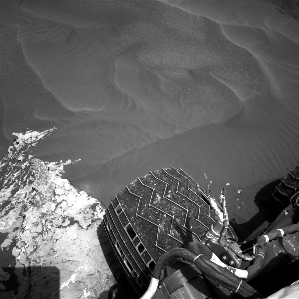 Nasa's Mars rover Curiosity acquired this image using its Right Navigation Camera on Sol 1751, at drive 2154, site number 64