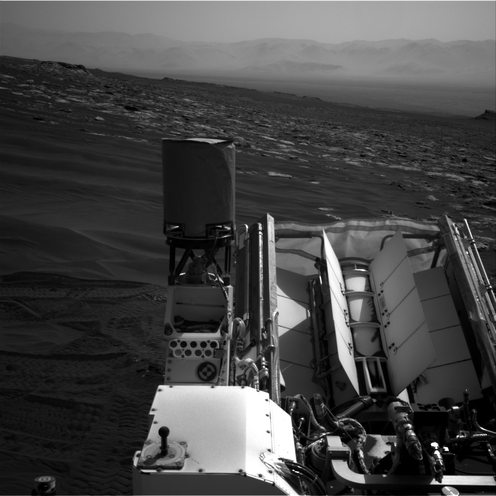 Nasa's Mars rover Curiosity acquired this image using its Right Navigation Camera on Sol 1751, at drive 2154, site number 64