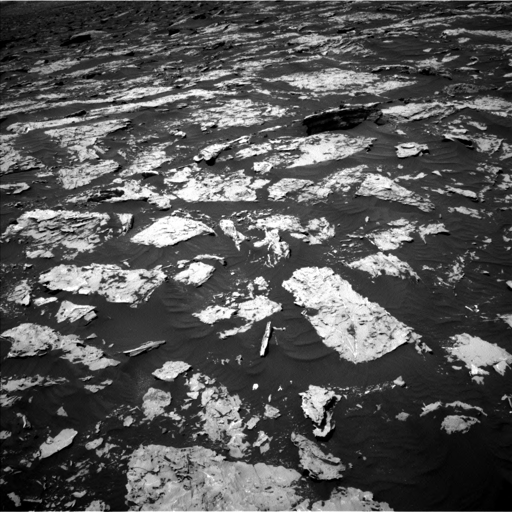 Nasa's Mars rover Curiosity acquired this image using its Left Navigation Camera on Sol 1752, at drive 2196, site number 64