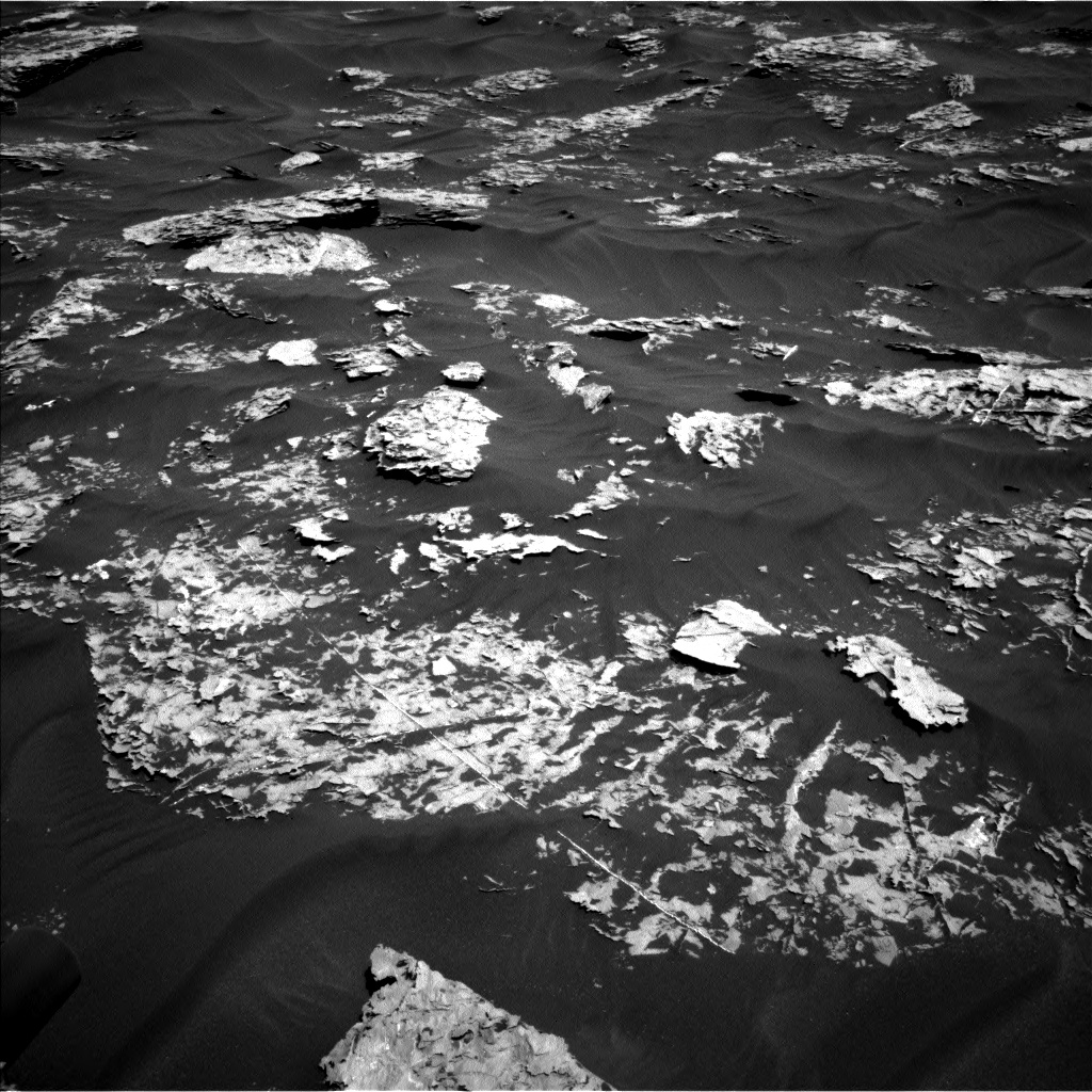 Nasa's Mars rover Curiosity acquired this image using its Left Navigation Camera on Sol 1754, at drive 2748, site number 64