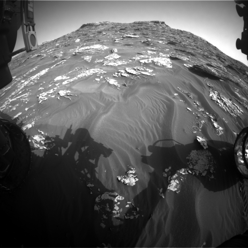 Nasa's Mars rover Curiosity acquired this image using its Front Hazard Avoidance Camera (Front Hazcam) on Sol 1761, at drive 2790, site number 64