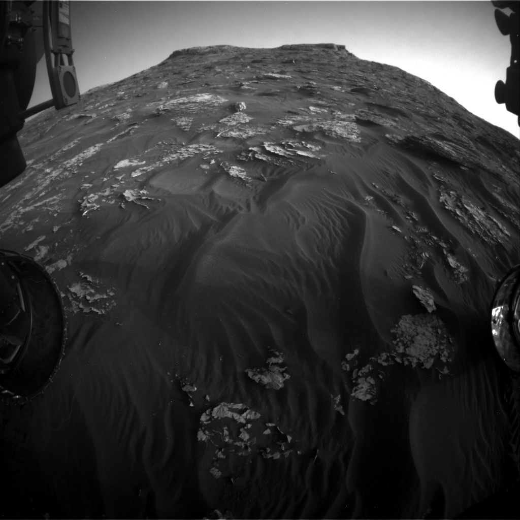 Nasa's Mars rover Curiosity acquired this image using its Front Hazard Avoidance Camera (Front Hazcam) on Sol 1772, at drive 2790, site number 64