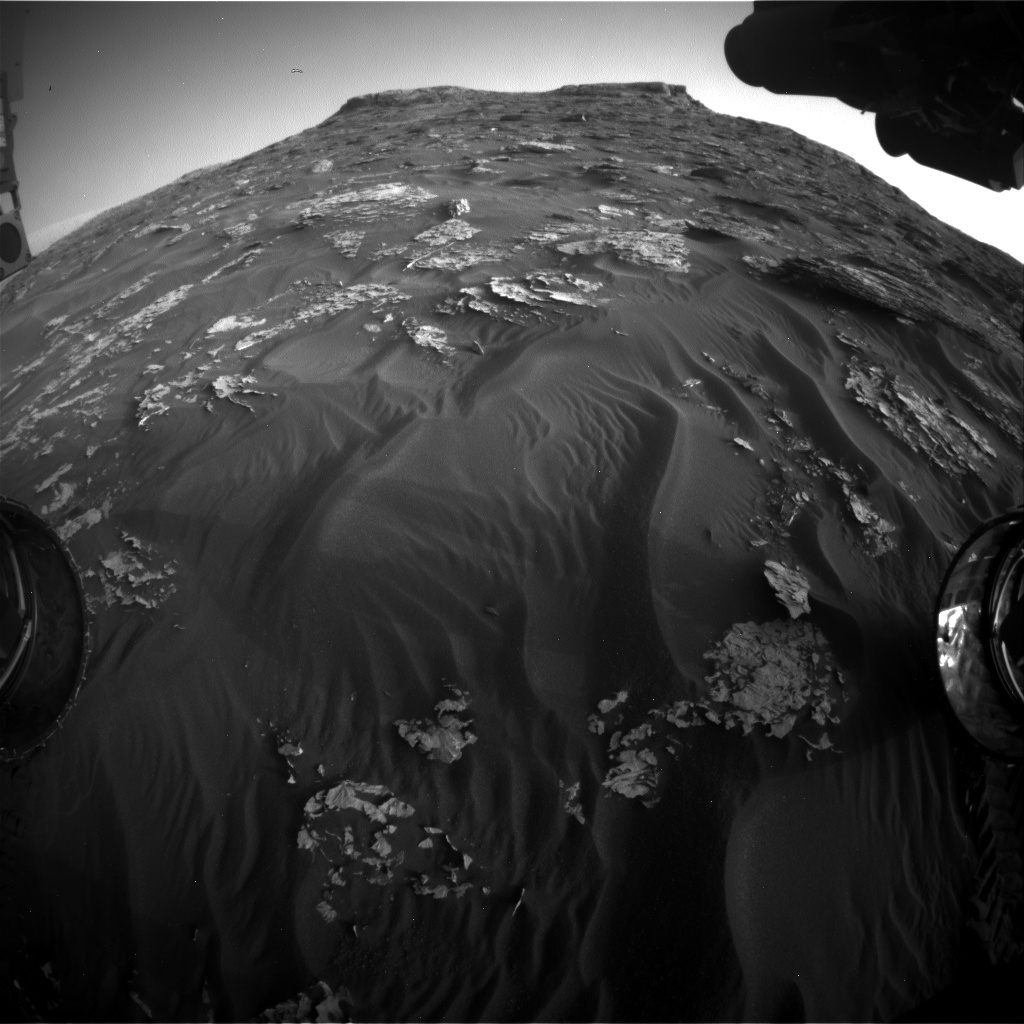 Nasa's Mars rover Curiosity acquired this image using its Front Hazard Avoidance Camera (Front Hazcam) on Sol 1772, at drive 2790, site number 64
