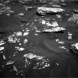 Nasa's Mars rover Curiosity acquired this image using its Left Navigation Camera on Sol 1781, at drive 2874, site number 64